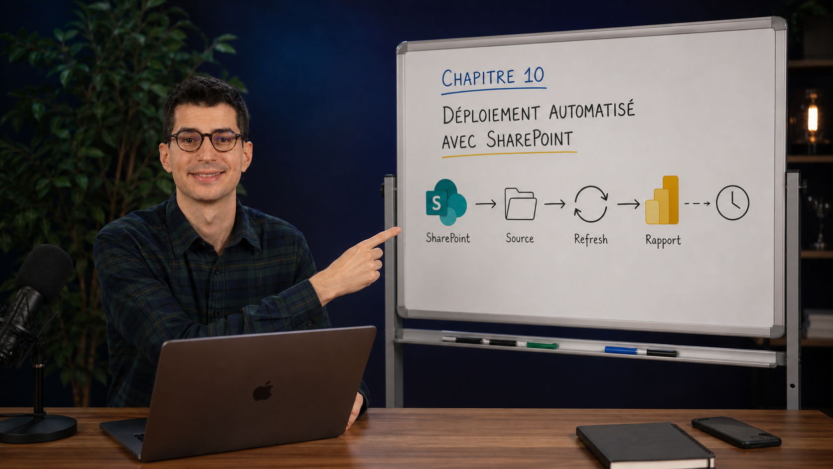 Benjamin présente le chapitre 10 de l'Accélérateur Power BI devant un schéma d'automatisation SharePoint.